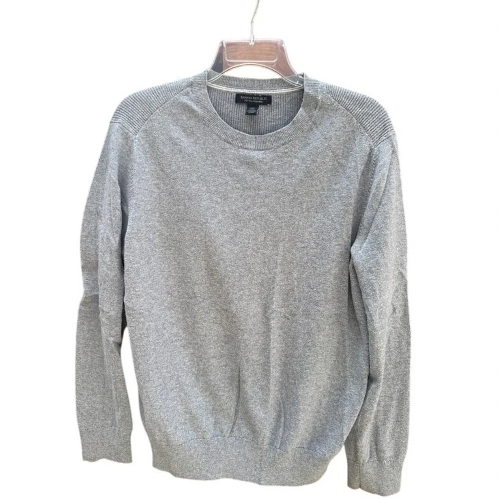 *2/$38*.BANANA REPUBLIC. GREY/NAVY. Cashmere/Cotton Blend Men's sweaters Size M‎